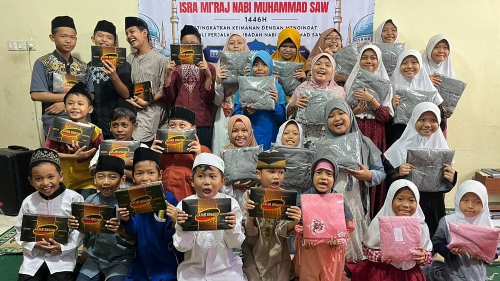 Pembagian Alat Sholat, {donasi}