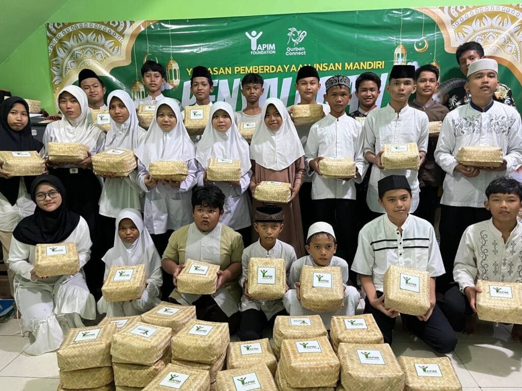 Penyaluran Daging Idul Adha 1446 H